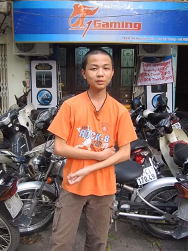 Cậu bé Lê Quang Duy ngày nào nhờ tài năng và nỗ lực của mình đã trở thành game thủ đắt giá.
