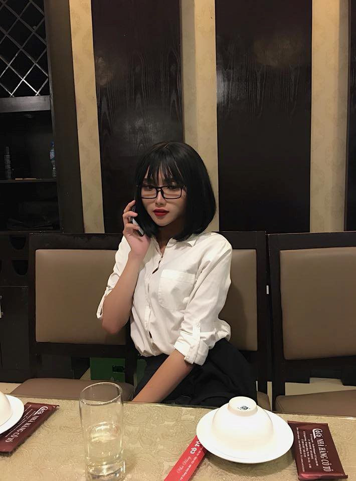 Trần Ngọc Dũng, năm 19 tuổi, đến từ Bắc Giang. Ngọc Dũng giả gái từ năm lớp 9, mặc dù thời điểm đó chàng trai chưa thực sự biết cách make-up, làm đẹp cho mình nhưng những tấm hình cosplay của chàng trai này đã nhận được rất nhiều lời khen và động viên. 