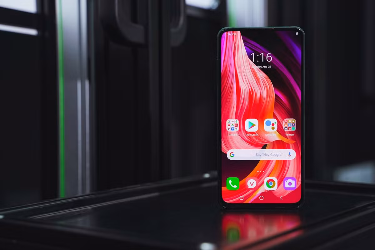 Vsmart Aris Pro hiện được bán với giá niêm yết là 9,9 triệu đồng.