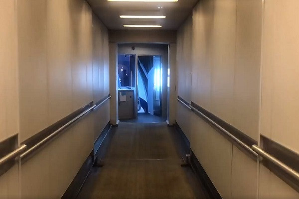 817 triệu USD là khoản lỗ của Singapore Airlines trong quí II và hãng đã phải giảm 20% do ảnh hưởng của đại dịch viêm phổi cấp COVID-19. Trong bối cảnh ấy, hãng đã áp dụng nhiều giải pháp mới để tìm nguồn thu.