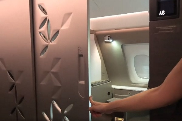 Bữa ăn hạng phổ thông đặc biệt có giá khoảng 70 USD 1 người.