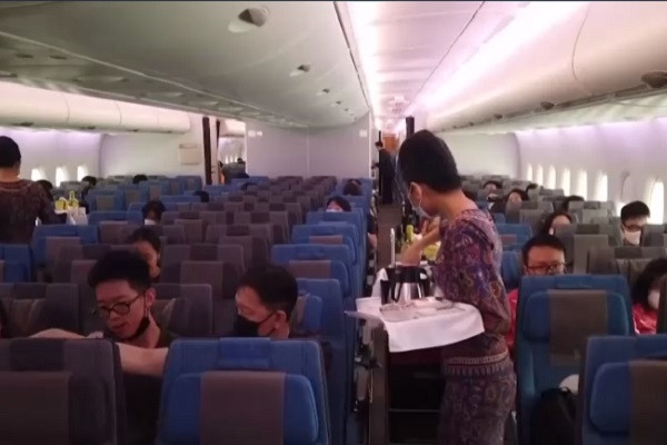 Trong 2 ngày cuối tuần, nhà hàng đã nhận được hơn 900 lượt đặt chỗ.