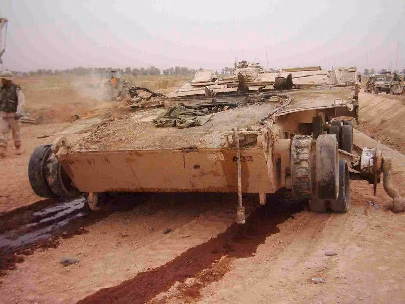 Tuy nhiên, huyền thoại về xe tăng Mỹ sản xuất không kéo dài lâu, khi cuộc chiến tranh Vùng Vịnh lần 2 (năm 2003) và các cuộc xung đột cục bộ tại Trung Đông và Bắc Phi tiếp diễn, thì xe tăng M1A1/2 mới bộc lộ điểm yếu chí tử, liên tục bị các loại vũ khí chống tăng phá hủy; thậm chí có những chiếc M1A1/2 bị thổi bay cả tháp pháo, những thiệt hại này chỉ giành cho xe tăng của Liên Xô chế tạo.