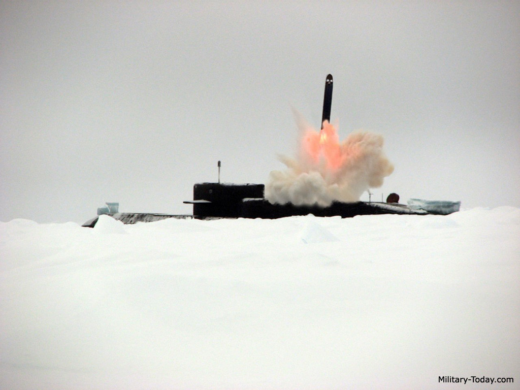 Đáng chú ý, có nguồn tin cho rằng các tàu ngầm 667BDRM đã bắt đầu trang bị tên lửa R-29RMU2 Layner mạnh hơn với tầm bắn 8.300-12.000km, mang 12 đầu đạn 100kiloton.