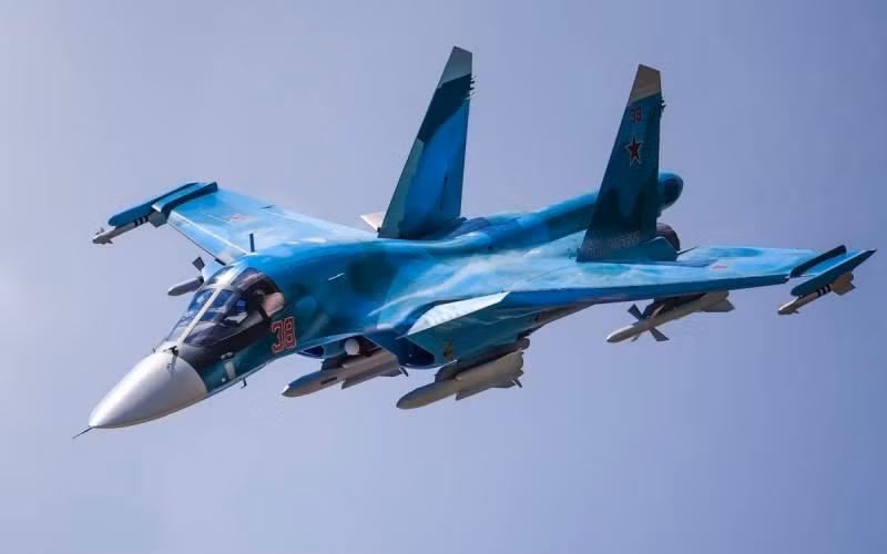 Nhưng sau một thời gian sử dụng, đặc biệt là trong cuộc chiến giữa Nga và Georgia năm 2008 và trên chiến trường Syria, máy bay ném bom Su-34 cũng lộ ra nhiều lỗ hổng chết người.