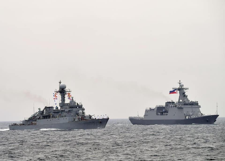 Việc đưa vào biên chế 2 khinh hạm mới mua từ Hàn Quốc sẽ gia tăng đáng kể sức mạnh của hải quân Philippines, là mẫu tàu chiến hiện đại nhất của nước này và cũng là mẫu tàu đầu tiên của hải quân nước này có thể mang theo tên lửa chống hạm. Tuy nhiên qua các hợp đồng mua vũ khí rất khó hiểu của Philippines thì người ta lại đang đặt một dấu hỏi rất lớn về các chiến hạm này, liệu nó có lại biến thành một tàu pháo 3.000 tấn nữa hay không?