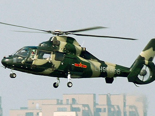 Ông Chey cũng cho rằng, việc mua 200 xe tải quân sự không phải là thông tin mật và nên được làm rõ cho công chúng biết; “Có nhiều quốc gia khác cũng bán xe tải quân sự và chúng ta nên cân nhắc các lựa chọn trước khi đặt mua từ Trung Quốc, có thể tiết kiệm được thêm ngân sách”. Ảnh: Trực thăng Z-9 mà Campuchia mua từ khoản vay từ Trung Quốc.