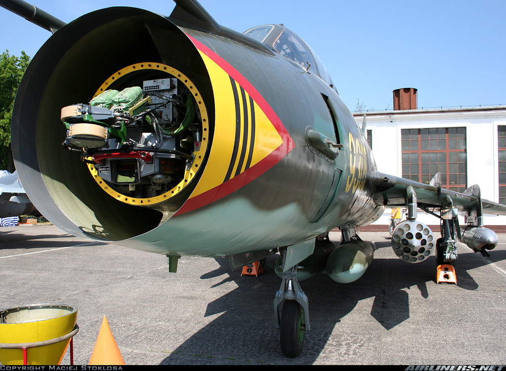 Một trong những thay đổi lớn nhất về điện tử trên Su-22M5 là thay thế hệ thống chỉ thị mục tiêu Klen-PS hoặc Klen-54 trên thế hệ Su-22M/M3/M4 bằng hệ thống radar đa năng Phathom, sản phẩm liên doanh giữa Phazatron và Thomson-CSF tương tự như radar Super Kopyo gắn trên MiG-21-93.