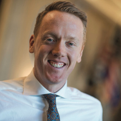 Tác giả cuốn sách là Christian Brose, cựu Chánh Văn phòng Ủy ban Quân sự Thượng viện và là cố vấn thân cận của Thượng nghị sĩ John McCain. Cuốn sách giải thích sự thật khủng khiếp của cuộc chiến tranh với Trung Quốc. Ảnh: Christian Brose - Nguồn: Wikipedia.