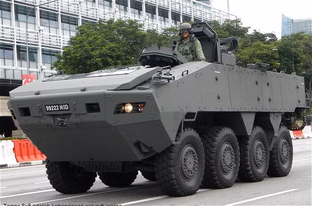 Terrex được trang bị súng phóng lựu tự động 40 mm và súng máy đồng trục 7,62 mm (hoặc 12,7 mm) được điều khiển từ xa. Terrex được trang bị hệ thống quản lý chiến trường tiên tiến; xung quanh thân xe được bố trí 11 camera ghi hình, có thể giúp kíp xe nhìn thấy toàn cảnh xung quanh xe. Ảnh: ACV Terrex. Nguồn: Wikipedia.