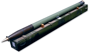 Năm 1968, theo yêu cầu của phía Việt Nam, Viện NII-147 và các doanh nghiệp khác đã thực hiện nâng tầm bắn cho Grada-P, bằng đạn tăng tầm 9M22MD; về hình dạng đạn không có gì thay đổi, chỉ thay thế thuốc phóng và vòi phun của động cơ; tầm bắn của đạn 9M22MD được tăng lên đến 15 km. Ảnh: Đạn phản lực 9M22MD - Nguồn: aquellasarmasdeguerra