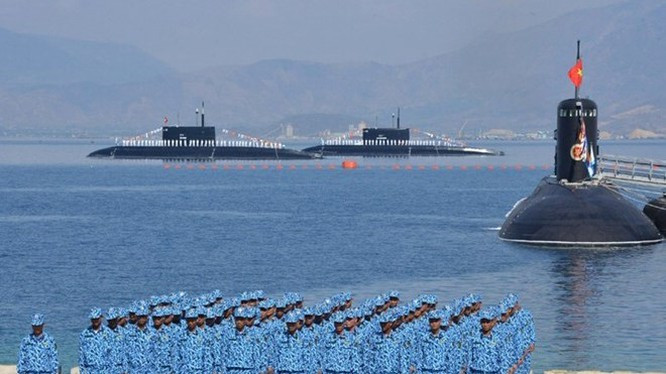 Khi nhắc đến lực lượng tàu ngầm của Hải quân Việt Nam, người ta thường nghĩ ngay đến lữ đoàn 189, đơn vị đang có trong biên chế 6 chiếc tàu ngầm Kilo 636 được thành lập năm 2013. Ảnh: Báo Hải quân.