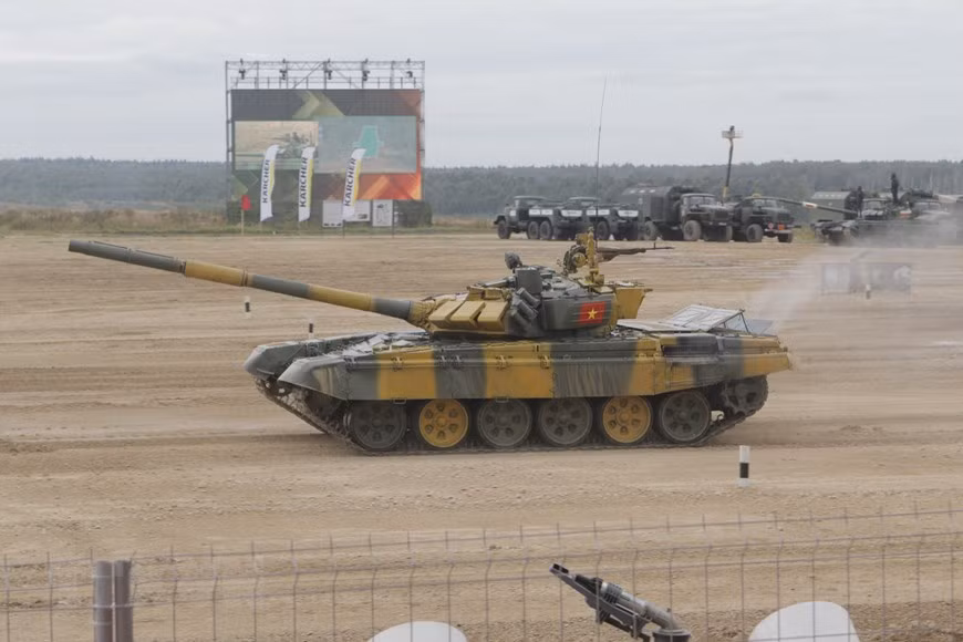 Về phần đội Nam Ossetia, cũng theo thiếu tướng Nga, đội này được rút ngắn 2 phút 28 giây sau khi mổ băng vì ban tổ chức xác định họ đã xạ kích diệt 4/5 mục tiêu thay vì 3/5 mục tiêu theo kết quả sơ bộ. Nhờ đó, đội Nam Ossetia đã vươn lên vị trí thứ nhất bảng đấu.