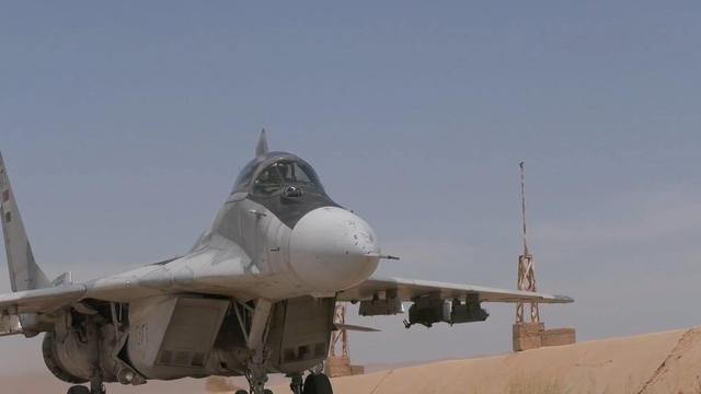 Cũng từ khi Iran trực tiếp can thiệp vào cuộc chiến tại Syria (năm 2013), lấy cớ đảm bảo an ninh từ xa, Israel đã thực hiện các cuộc không kích vào các mục tiêu của Iran ở Syria; tuy nhiên các máy bay chiến đấu của Syria chưa bao giờ cất cánh, để đánh chặn máy bay của Israel xâm nhập không phận.