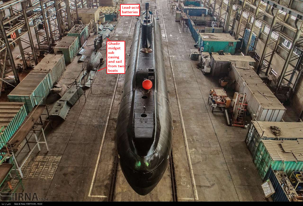 Đặc điểm nổi bật nhất trong danh sách tàu ngầm của Iran là số lượng tuyệt đối của nó, chiếm số lượng áp đảo trong số tàu chiến của nước này. Trong khi số lượng tàu hộ tống, tàu khu trục đang hoạt động của Iran hầu như không vượt quá 10 chiếc, thì số tàu ngầm Iran hiện sở hữu là 34 chiếc. Ảnh: Tàu ngầm tự đóng hiện đại nhất của Iran lớp Fateh - Nguồn: Hisutton