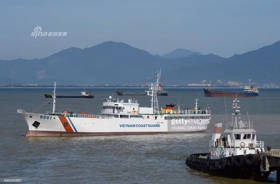  Tàu Teshio: Tàu có lượng giãn nước hơn 600 tấn,vận tốc tối đa 18 hải lý/h, đây là tàu cá cải biên của Nhật Bản viện trợ cho cảnh sát biển Việt Nam.