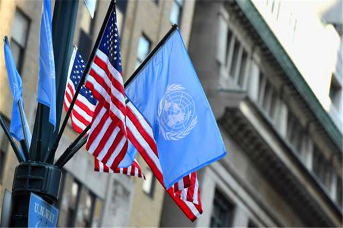 “Các đối tác của chúng tôi trong thỏa thuận hạt nhân và tất cả các thành viên thường trực và không thường trực của Hội đồng Bảo an sẽ không cho phép Mỹ làm như vậy. Họ đã sử dụng Hội đồng Bảo an Liên Hợp Quốc một cách có tổ chức thông qua đe dọa, bởi vì Mỹ đã vi phạm luật pháp quốc tế”, Ông Khatibazadeh nhấn mạnh.