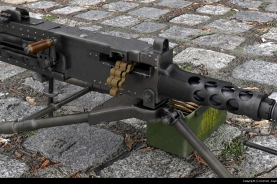 Trạm vũ khí tự động, điều khiển từ xa được trang bị súng máy hạng nặng M2HB có cỡ nòng 12,7 mm; đây là loại súng có sức sát thương lớn, tầm bắn xa, hoạt động tương đối ổn định; súng máy M2HB được đồng bộ với các thiết bị hoàn toàn tự động; tuy nhiên để khai thác những loại vũ khí như vậy, cần phải có nhân lực có tính chuyên nghiệp cao.