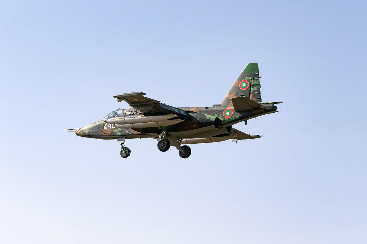 Khả năng mang vác thêm các vũ khí thì vẫn như vậy, ít có sự thay đổi nào khác với gói hợp đồng rẻ.