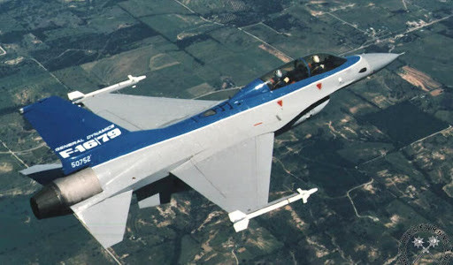 Do vậy những vũ khí mà Mỹ bán cho Trung Quốc đều là phiên bản xuất khẩu hoặc dùng cho dân sự, có tính năng hạn chế hơn nhiều so với phiên bản gốc, trong đó các loại máy bay không phải là ngoại lệ. Ảnh: Phiên bản xuất khẩu F-16 có tên mã F-16/79 mà Mỹ dự định bán cho Trung Quốc, đã bị cắt giảm nhiều tính năng - Nguồn: f-16.net.