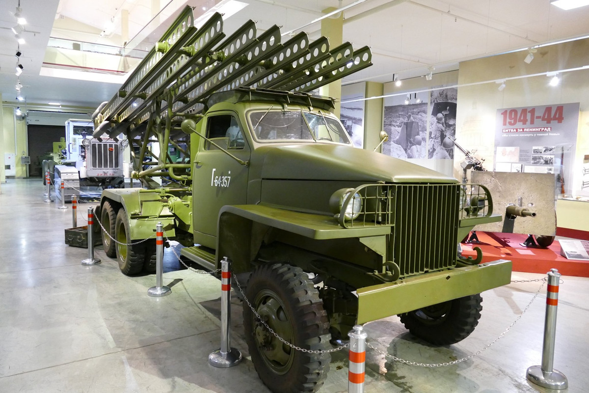 Lần đầu tiên BM-13 được thực chiến là ở trận Orsha ở Belarus cách Moscow 500km về phía tây vào ngày 17/4/1941, những gì Katyusha thể hiện là ngoài sức mong đợi, nó nhanh chóng oanh tạc khu vực và rút lui. Sự tàn phá và gây hoảng loạn đối với kẻ thù chủ yếu do Katyusha có thể đẩy đi hàng tấn thuốc nổ chỉ trong vài giây và bao trùm một khu vực rộng lớn. Hoả lực của thứ vũ khí này có thể so sánh với hoả lực của 70 khẩu pháo hạng nặng cộng lại.