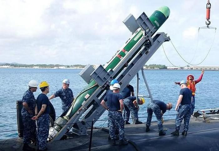 Cải tiến thứ hai là bộ phận đẩy của ngư lôi, giúp giảm tiếng ồn hơn ; ngư lôi MK-48mod6 có độ sâu lặn tối đa 1.200 mét, tốc độ tối đa 60 hải lý/giờ và tầm bắn tối đa 45 km. Do đó, có thể nói rằng, ngư lôi MK-48 mod6 là loại ngư lôi thông minh, hoạt động ở độ sâu lớn, tốc độ cao và cự ly bắn xa. Đây là điều hoàn toàn không có sự cường điệu.