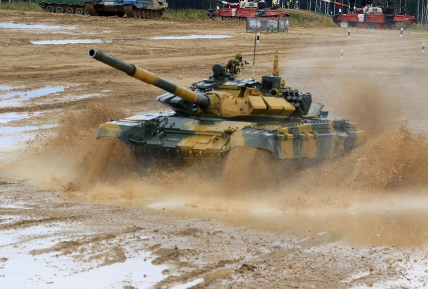 Chúng ta hãy cùng chúc cho đội tuyển xe tăng Việt Nam giành chiến thắng một cách thuyết phục nhất trong trận đấu vào 15h chiều mai (ngày 1/9). Video Tank Biathlon 2020: Xe tăng Việt Nam thẳng tiến vào bán kết - Nguồn: VTC NOW