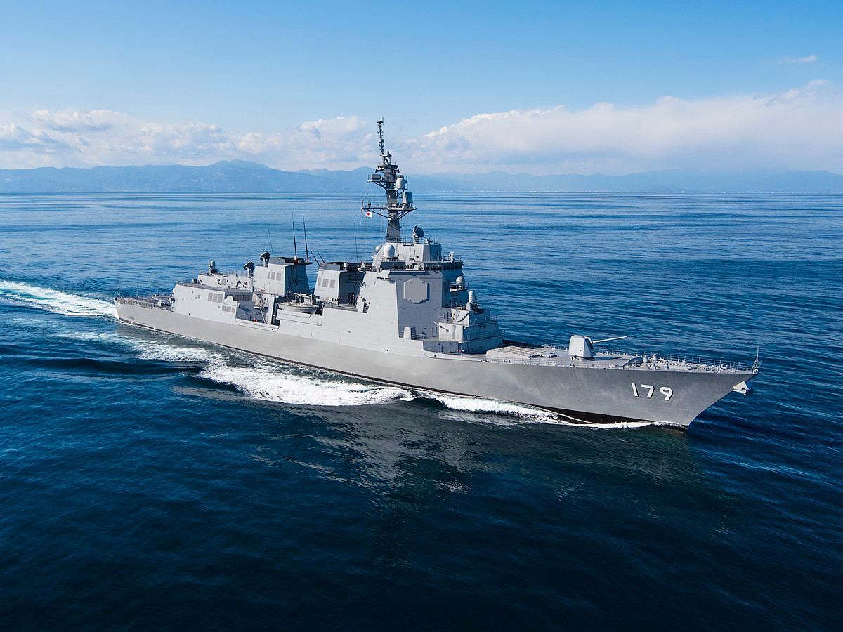 Khi đưa 2 tàu khu trục lớp Maya vào trực chiến, số lượng tàu khu trục trang bị hệ thống chiến đấu Aegis của JMSDF sẽ tăng lên 8 chiếc, tạm thời tạo ra sự yên tâm cho lãnh thổ Nhật Bản, trước các cuộc tấn công tiềm tàng bằng tên lửa đạn đạo xuyên lục địa của đối phương. Ảnh: Tàu khu trục lớp Maya - Nguồn: Seaforces