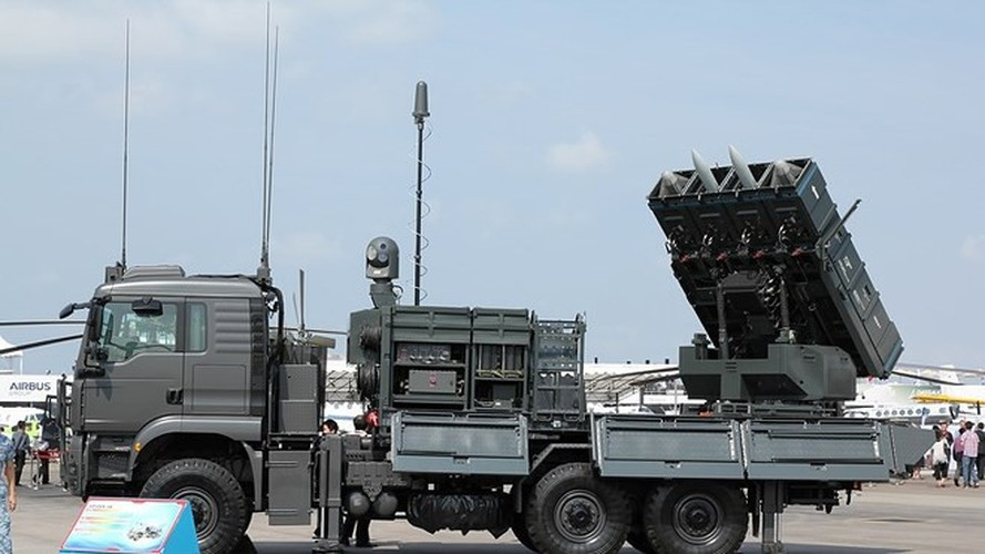 Với thương hiệu “pháo đài” tại Trung Đông, đây là yếu tố cốt lõi khiến vũ khí Israel trở nên đắt hàng, khi đã chứng tỏ được tính năng qua quá trình thực chiến. Do vậy đã góp phần làm nên thương hiệu vũ khí của Israel, giúp nền CNQP của nước này phát triển vượt bậc.