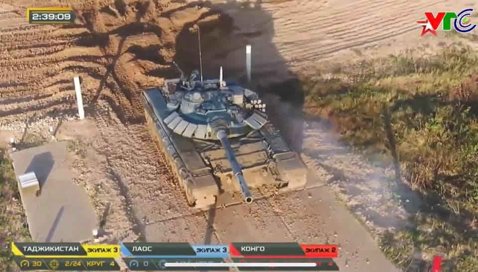 Đáng chú ý, vấn đề tương tự toạc vỏ ốp cách nhiệt nòng pháo cũng bất ngờ xảy ra với đội xe tăng Lào trong trận bán kết 2 ngày 2/9. Xem ra chúng ta cần một câu trả lời từ Ban tổ chức. Vì rõ ràng việc này ảnh hưởng tới thành tích các đội thi đấu.