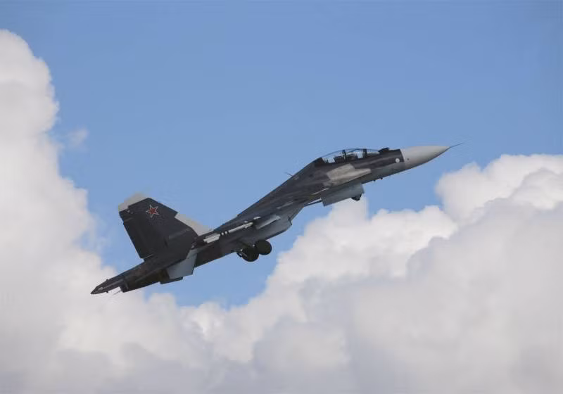 Nếu để nhanh chóng thay đổi diện mạo của Không quân Iran, sự lựa chọn nhanh nhất là loại máy bay chiến đấu thế hệ 4 ++ MiG-35; hoặc máy bay chiến đấu hạng nặng Su-30SM và thậm chí là cả loại máy bay chiến đấu Su-35. Quan trọng là tài chính của Iran có đáp ứng được yêu cầu hiện đại hóa không mà thôi.