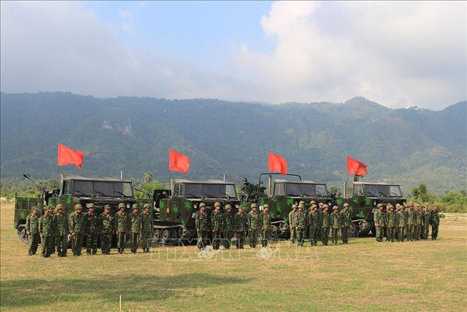 Nhìn chung các tổ hợp xe pháo M548-XX có ưu thế về tính cơ động cao, phát huy được hỏa lực, thời gian chuyển trạng thái hành quân sang chiến đấu nhanh, tiêu diệt mục tiêu hiệu quả. Các tổ hợp pháo tự hành hiện trang bị cho các đơn vị Quân khu 9 làm nhiệm vụ bảo vệ đất nước trong mọi tình huống. Ảnh: TTXVN