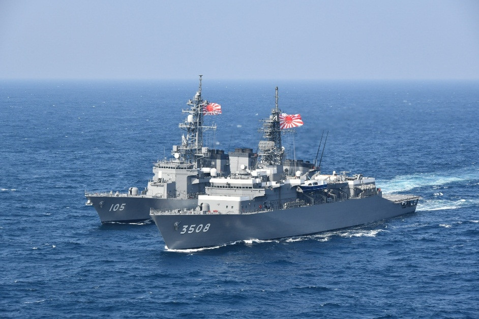 Có thể thấy rằng, sự ảnh hưởng của Nhật Bản trong khu vực Đông Nam Á, đặc biệt là trên biển là rất lớn. Không chỉ hiện diện, Tokyo đã cung cấp cho các đối tác rất nhiều tàu tuần tra cũ của mình nhằm mục đích nâng cao nâng lực tuần duyên của các nước như Việt Nam, Malaysia, Philippine,… để có thể đủ sức làm đối trọng với Trung Quốc tại biển Đông. Ảnh: Những con tàu hiện đại của lực lượng phòng vệ biển Nhật Bản.