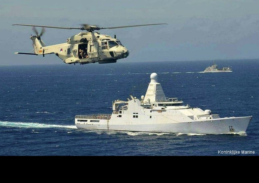 Có thể thấy rằng, Holland là một lớp tàu tuần tra với thành phần vũ khí đơn giản, nhiệm vụ chính là tuần tra, bắt giữ những tàu xâm nhập vùng biển nước sở tại trái phép, chống cướp biển và các mối đe dọa khác. Dẫu vậy, việc thay thế vũ khí và trang bị thêm để mở rộng khả năng tác chiến của con tàu cho nhiệm vụ chiến đấu đối hải là không thể thực hiện được. Như vậy, đây chính là một mẫu tàu vô cùng phù hợp cho lực lượng chấp pháp trong nhiệm vụ thực thi pháp luật trên biển khi không cần những loại vũ khí quá mạnh mẽ. Ảnh: Tàu tuần tra Holland phối hợp tác chiến cùng trực thăng.