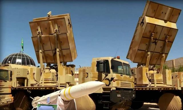 Hiện nay Israel được coi là quốc gia đang sở hữu số tên lửa đạn đạo tương đối lớn, nhưng giống như chương trình hạt nhân của nước này, chương trình tên lửa đạn đạo của họ rất im tiếng; không "ồn ào" như người hàng xóm Iran.