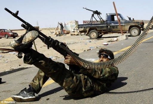 Tình hình đã thay đổi, khi cuộc chiến Iran-Iraq nổ ra vào năm 1980, trong cuộc chiến đó, Iran lần đầu tiên tiếp xúc với vũ khí của Liên Xô và Trung Quốc, sau đó trở thành khách hàng lớn mua vũ khí của Trung Quốc và Liên Xô.