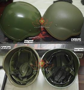 Việc sử dụng các loại mũ huấn luyện làm từ nhựa khiến cho người lính cảm thấy thoải mái, thoáng mát và nhẹ nhàng hơn mũ chống đạn cộng với việc có giá thành sản xuất rẻ hơn, kích thước và cấu trúc của cả 2 loại mũ không khác gì nhau. Mũ QGF-03 nhựa có mặt ngoài bóng trong khi mũ QGF-03 chống đạn có mặt ngoài nhám, tuy nhiên do cả 2 đều bọc vải ngụy trang nên việc phân biệt bằng mắt thường cũng rất khó. Ảnh: Mũ QGF-03 nhựa và QGF-03 Kevlar. Nguồn: SDMI