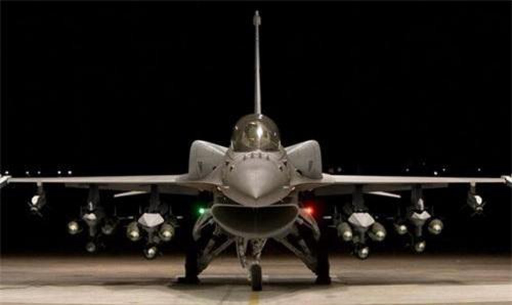 Ngoài số vũ khí trên, 66 máy bay chiến đấu F-16V mà Mỹ bán cho Đài Loan đợt này sẽ làm tăng đáng kể sức mạnh quân sự của Đài Loan; cùng với số vũ khí hiện có và Đài Loan mới đặt mua của Mỹ, sẽ gây nhiều khó khăn cho Trung Quốc, nếu họ có ý định thống nhất hòn đảo này bằng vũ lực. Ảnh: Chiến đấu cơ F-16V - Nguồn: Lockheed Martin