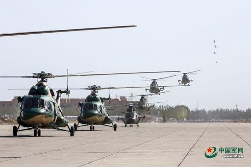 Mặc dù Trung Quốc đã sản xuất được nhiều loại trực thăng từ hạng nặng đến hạng nhẹ, nhưng theo các nhà lãnh đạo Không quân Trung Quốc, trực thăng do Trung Quốc phát triển vẫn thua xa Mi-171 về độ tin cậy và tính năng kỹ chiến thuật. Ảnh: Trực thăng Mi-171 của Quân đội Trung Quốc - Nguồn: Sina