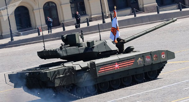 Ngoài ra, danh sách còn đề xuất những ứng viên khác là Ấn Độ, Belarus, Algeria và Ai Cập. Đây là đều là những khách hàng vô cùng thân thiết với Nga và vũ khí Nga hiện đang chiếm số lượng trong biên chế quân đội của họ. Ảnh: Xe tăng T-14 Amarta trong một cuộc diễu binh