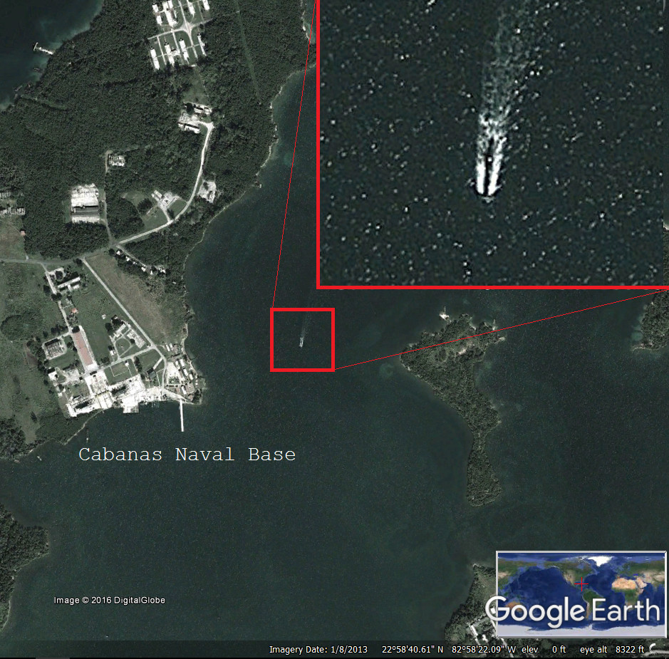 Dù cho không chắc chắn rằng Delfin có được vũ trang hay không, tuy nhiên khi so sánh kích thước của nó với những tàu ngầm tương tự, chiếc tàu ngầm của Cuba này có khả năng có thể mang theo được 2 ngư lôi hạng nặng. Đây là một mối đe dọa cao nhất mà Cuba có trong một cuộc chạm trán hải quân. Ảnh: Ảnh vệ tinh ghi nhận tàu ngầm Delfin đang hoạt động tại khu vực gần cảng Cabanas.