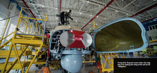 Để phát hiện mục tiêu đang cơ động và nhanh chóng khóa mục tiêu trên màn hình, Ka-52 Alligator được trang bị radar "Arbalet" đặt ở đầu mũi của trực thăng, có thể hoạt động hiệu quả trong ngày lẫn đêm; ngoài ra, hỗ trợ cho hệ thống radar, còn có các hệ thống xen-xơ cực nhạy, giúp phi công nhanh chóng nhận diện được các mục tiêu.