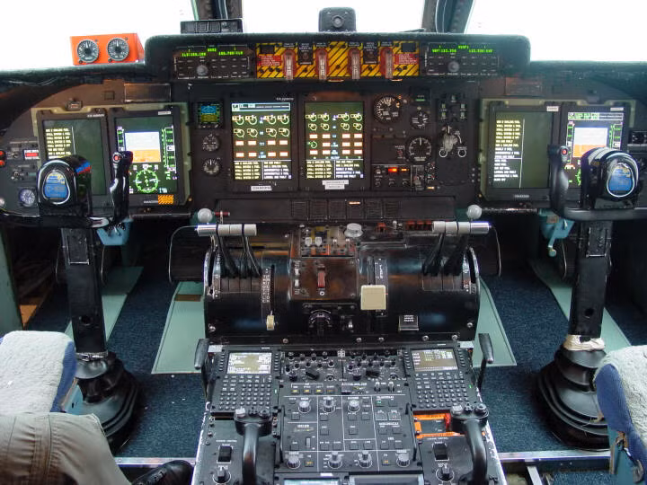 Gói nâng cấp này bao gồm máy phát điện mạnh, cảm biến quang- điện tử thế hệ mới, tăng cường lớp giáp bảo vệ bên ngoài. Những nâng cấp này sẽ khắc phục nhược điểm mà trực thăng Ka-52 Alligator từng bộc lộ ở chiến trường Syria cũng như quá trình vận hành tại Ai Cập, nơi khí hậu khô nóng, khiến các hệ thống điện tử trên máy bay bị ảnh hưởng.