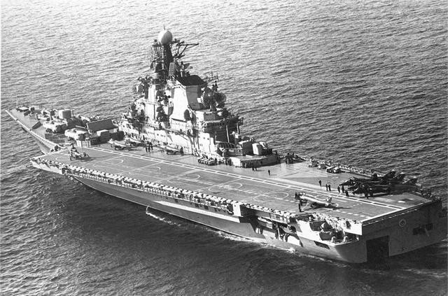 Điều đáng chú ý là bước vào thập kỷ thứ ba của thế kỷ 21, tàu sân bay Kuznetsov duy nhất của Hải quân Nga đã không tháo dỡ hệ thống tên lửa chống tàu gây tranh cãi này, mà vẫn duy trì như thiết kế như dưới thời Liên Xô.