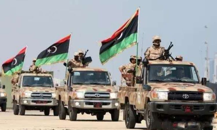 Cuộc chiến tại Libya bùng nổ vào năm 2018, khi Chính phủ Thống nhất Quốc gia (GNA) được Thổ Nhĩ Kỳ, Mỹ và một số quốc gia khác ủng hộ, chống lại Quân đội Quốc gia Libya (LNA), được sự ủng hộ của UAE, Ai Cập và Nga. UAE đã viện trợ nhiều vũ khí cho LNA, trong đó có cả các hệ thống phòng không Pantsir-S1; còn Nga viện trợ các loại máy bay chiến đấu, bằng tiền tài trợ của một số quốc gia Arab.