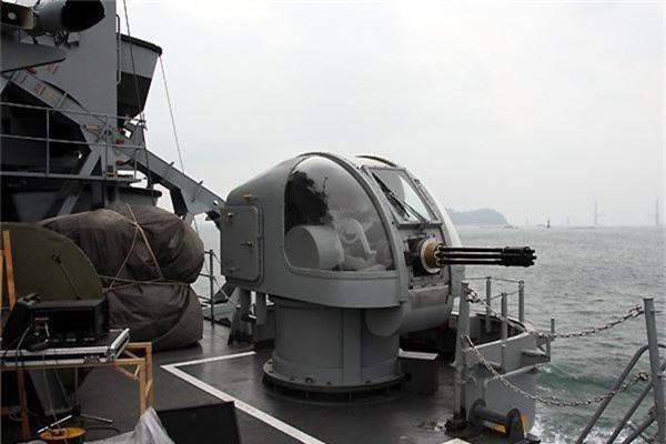 Thay vào đó, loại pháo Sea Vulcan này được chuyển sang trang bị cho các tàu tuần tra của lực lượng tuần duyên Hàn Quốc (KCG) do nó vẫn có sức răn đe rất lớn đối với các loại tàu dân sự cũng như tàu chấp pháp đối phương.