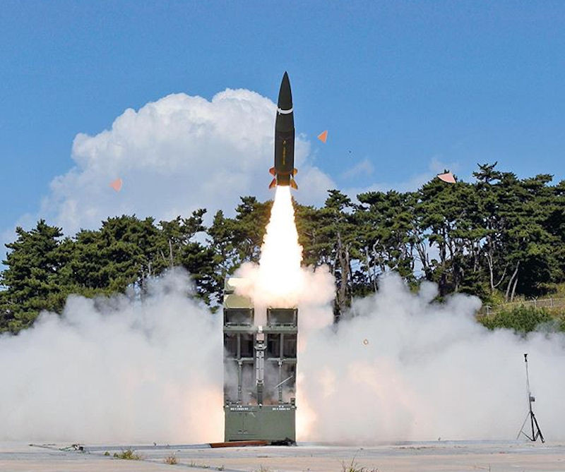 Lục quân Hàn Quốc cũng cho biết, một loại tên lửa lục quân mới, được biết đến với tên gọi KTSSM-II, dùng để phá hủy các căn cứ chứa vũ khí cố định của Triều Tiên, như pháo phản lực KN-09 có cỡ nòng 300 mm và tên lửa đạn đạo Scud kiểu Hwasong 5/6/9.