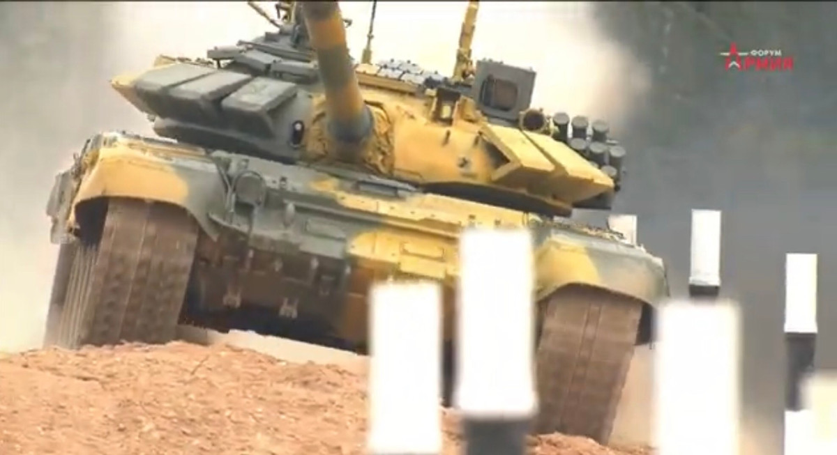 Tuy nhiên, sau khi họp ban tổ chức, tổ trọng tài đã đưa ra quyết định chính thức là phạt cộng vào thành tích thi đấu của đội tuyển Việt Nam thêm 4 phút, khiến thời gian hoàn thành bài thi của chúng ta tăng lên thành 32 phút 20 giây, khiến đội ta tụt xuống vị trí thứ nhì trên bảng xếp hạng. Đây là một kết luận gây khó hiểu lớn khi mà cho đến nay ban tổ chức không hề nêu rõ lí do công khai.