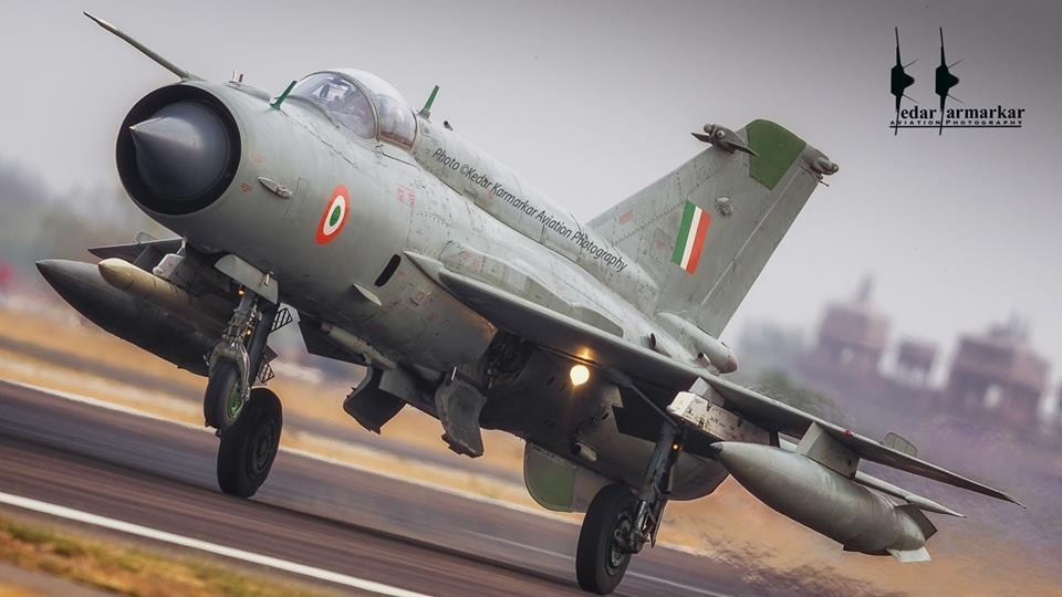 Tuy nhiên với tính quan liêu, nạn tham nhũng và năng lực đàm phán "câu giờ" của lãnh đạo Ấn Độ, hiện cũng chưa biết loại chiến đấu cơ nào sẽ được chọn để thay thế số MiG-21 và MiG-27. Ảnh: Máy bay MiG-21 của IAF - Nguồn: Wikipedia.