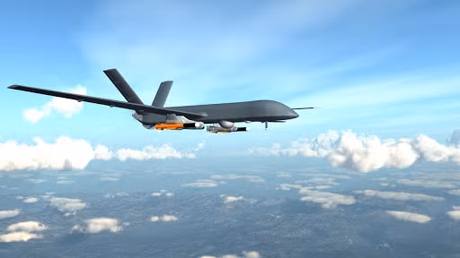 Trước khi quân đội Ấn Độ đưa ra các yêu cầu mua sắm này, phía đối thủ Pakistan đã cho triển khai các UAV vũ trang CH-4 “Rainbow” mà họ mua từ Trung Quốc tới khu vực biên giới Kashmir với Ấn Độ. Các UAV này có sức tấn công mạnh mẽ và có thể triển khai tại nhiều khu vực nhằm vào mục đích quân sự. Ảnh: Máy bay không người lái CH-4 với vũ khí mang theo.